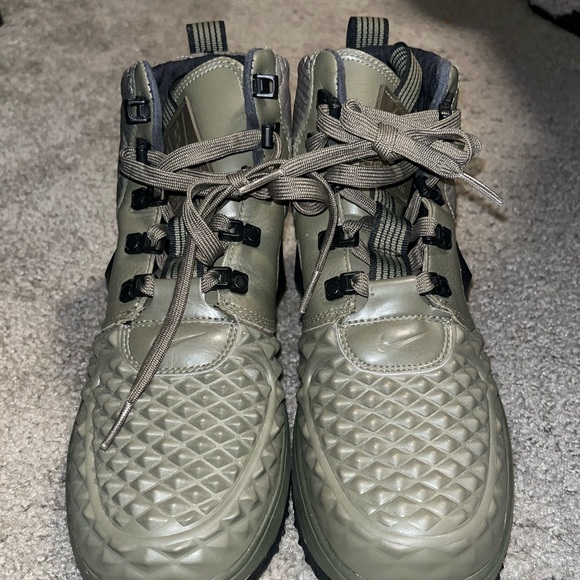 Nike Lunar Force 1 Duckboot
Winter BOOTS Shoes Olive
Green Size 7Y - Picture 5 of 6